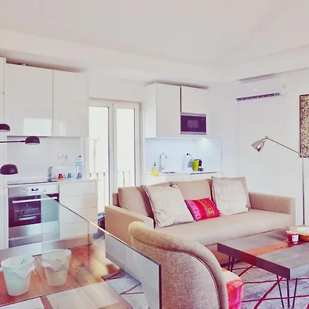 17 View In Downtown Old Apartment *